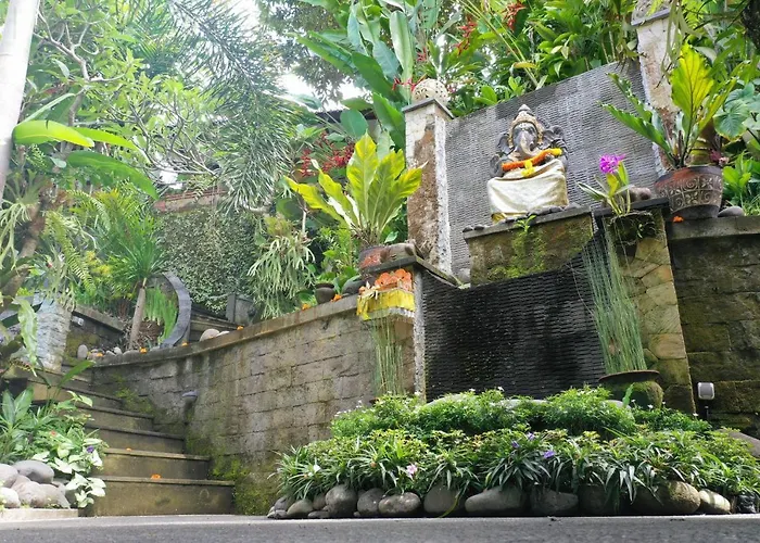 Guest house Tini 2*